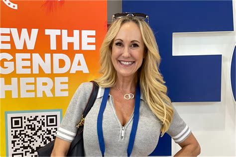 brandilove porn|Brandi Love Porn Videos 2024: Porn Star Sex Scenes 